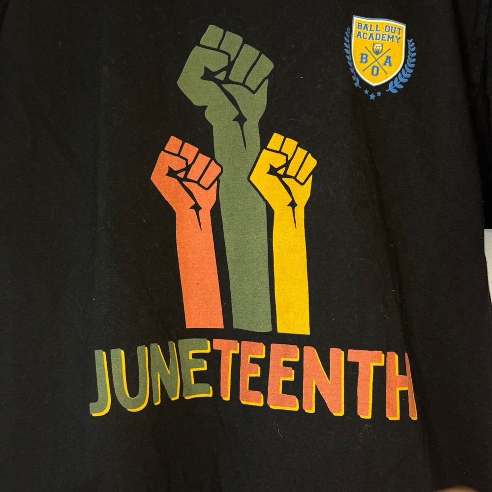 Juneteenth Fist T-Shirt Ball‎ Out Academy Graphic Tee Black Unisex L